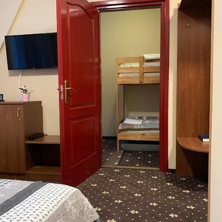 Natali Vendeghaz Es Etterem Matra 3*