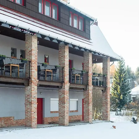 Gæstehus Natali Vendeghaz Es Etterem Matra 3*