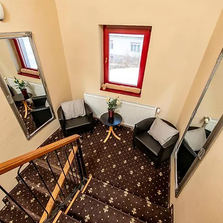 Natali Vendeghaz Es Etterem Matra 3*