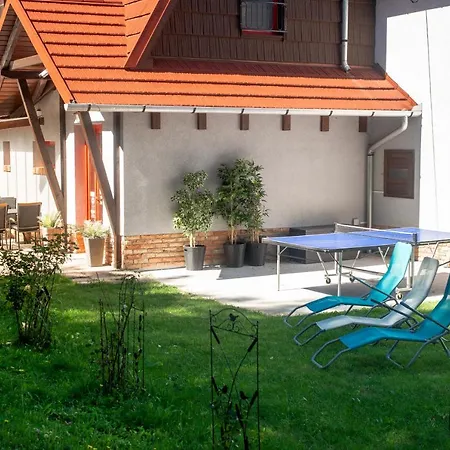 Natali Vendeghaz Es Etterem Matra Gæstehus 3*