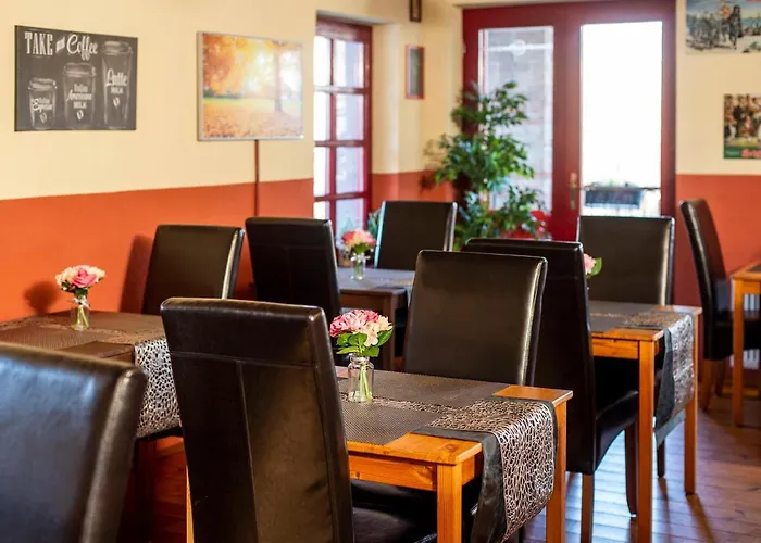 Natali Vendeghaz Es Etterem Matra