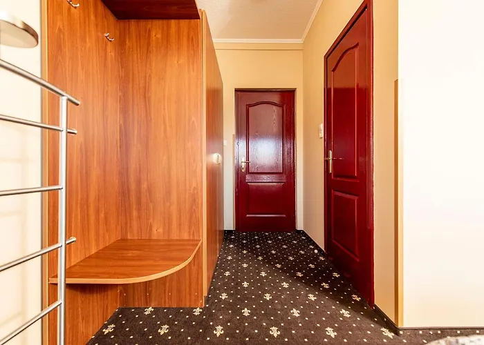 Pensjonat Natali Vendeghaz Es Etterem Matra