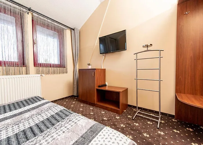 Pensjonat Natali Vendeghaz Es Etterem Matra