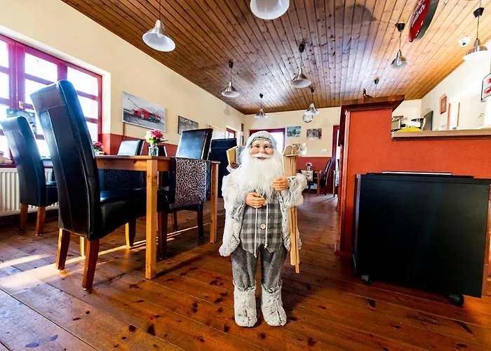 Natali Vendeghaz Es Etterem Matra