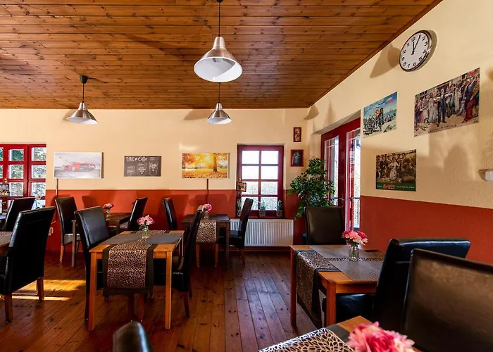 Natali Vendeghaz Es Etterem Matra Matraszentlaszlo